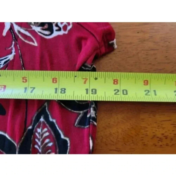 Chicos Travelers Red & Black Floral Print Top Size 2 Womens L Made in USA - Picture 7 of 9